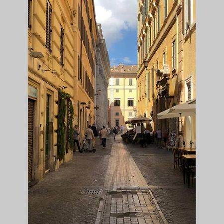 Chiara'S Place At Pantheon - Your Apt In ローマ エクステリア 写真