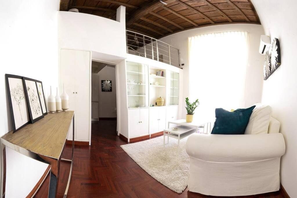 Chiara'S Place At Pantheon - Your Apt In ローマ エクステリア 写真